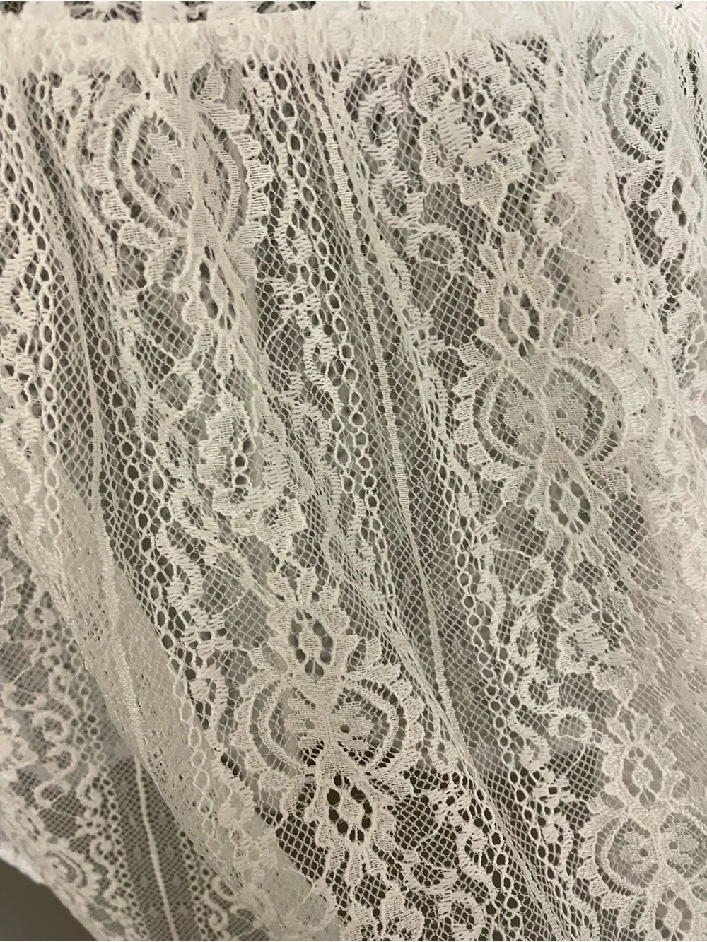 Weekend by Suzanne Betro White Lace Overlay Tunic - Picture 5 of 6